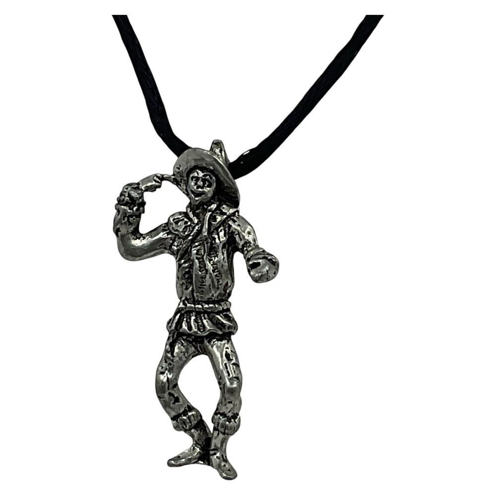 Vintage Scarecrow Pendant Comstock Pewter Wizard of‎ Oz 1998 Nylon Necklace